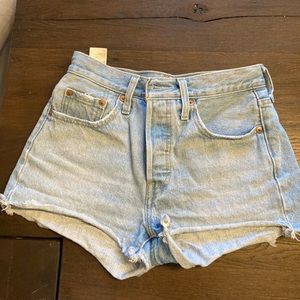 Levi’s 501 high waisted shorts size 24